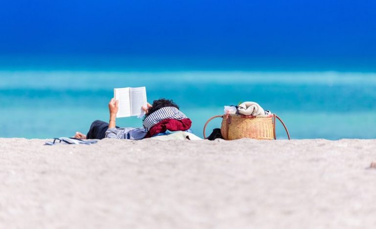 Beste Boeken Voor Op Vakantie [2025] [Must-Read!] - #1 Kennisbank