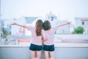 Hoe moet ik flirten op school