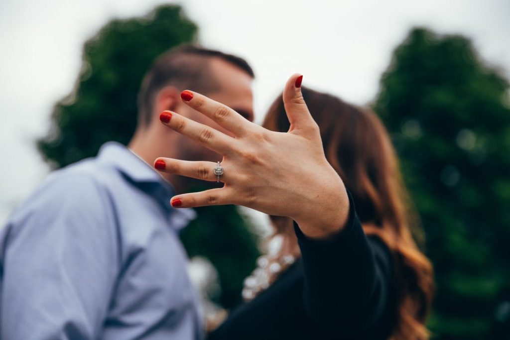 [Schokkend] Zo Maak Je Iemand Verliefd Op Je [Geavanceerde NLP] - #1